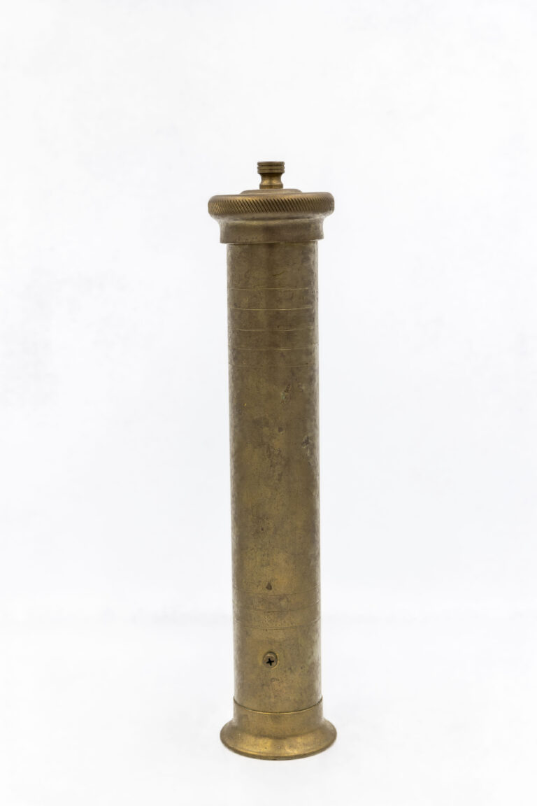 Pepper grinder